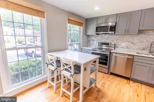 8020 Bethelen Woods Ln, Springfield, VA 22153 - Photo 1