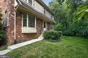 2820 Kelly Square, Vienna, VA 22181 - Photo 1