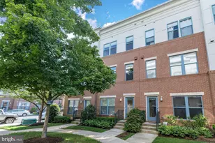 12163 Waveland St, Fairfax, VA 22033 - Photo 1