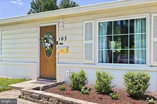 103 N Cypress Rd, Sterling, VA 20164 - Photo 1