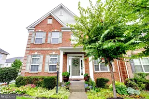 25184 Crested Wheat Dr, Aldie, VA 20105 - Photo 1