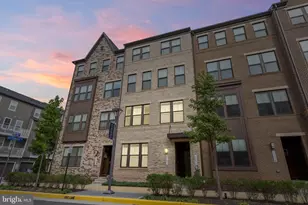 20692 Wood Quay Dr, Sterling, VA 20166 - Photo 1