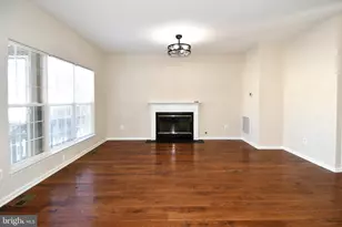 26005 Hartwood Dr, Chantilly, VA 20152 - Photo 19