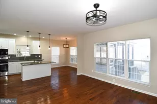 26005 Hartwood Dr, Chantilly, VA 20152 - Photo 11