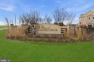 42577 Sunset Ridge Square, Ashburn, VA 20148 - Photo 1