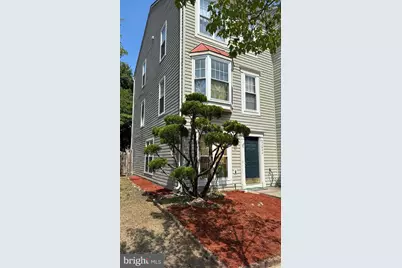 43004 Beachall Street, Chantilly, VA 20152 - Photo 1