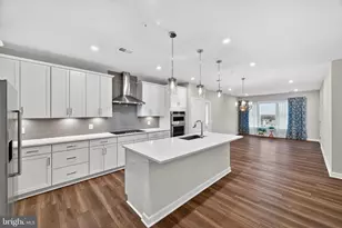 21630 Hawksbill High Cir, Sterling, VA 20164 - Photo 1