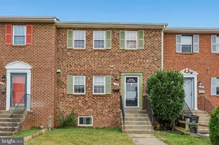 148 Meadows Ln NE, Leesburg, VA 20176 - Photo 1