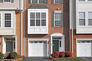 528 Mcarthur Terrace NE, Leesburg, VA 20176 - Photo 1