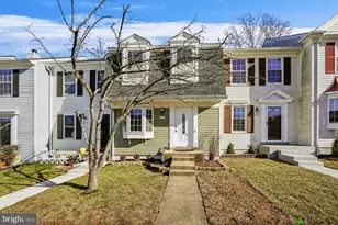 31 Quincy Ct, Sterling, VA 20165 - Photo 1