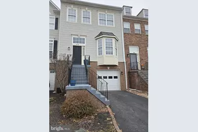 676 McLeary Square SE, Leesburg, VA 20175 - Photo 1