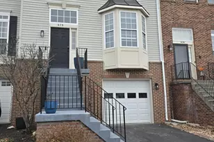 676 McLeary Square SE, Leesburg, VA 20175 - Photo 1