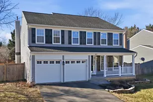 207 Grafton Way NE, Leesburg, VA 20176 - Photo 1