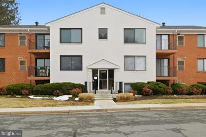 125 Clubhouse Drive SW #UNIT 8, Leesburg, VA 20175 - Photo 1