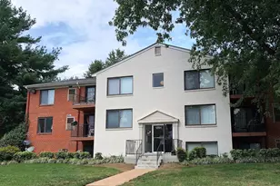 125 Clubhouse Dr SW, Leesburg, VA 20175 - Photo 1