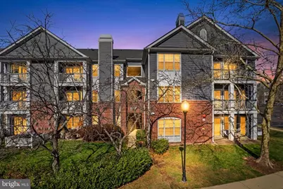 20332 Beechwood Terrace #300, Ashburn, VA 20147 - Photo 1