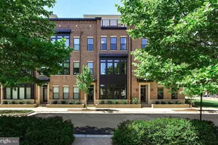 42389 Willow Creek Way, Brambleton, VA 20148 - Photo 1