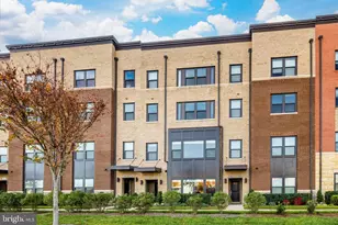 44752 Tiverton Sq, Ashburn, VA 20147 - Photo 1