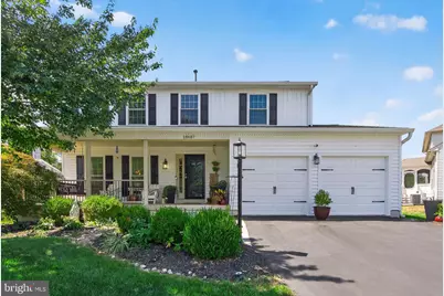 18687 Drummond Place, Leesburg, VA 20176 - Photo 1