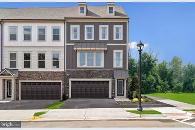 201 Chianti Terrace SE, Leesburg, VA 20175 - Photo 1