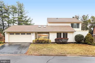 9 Wrightwood Pl, Sterling, VA 20164 - Photo 1