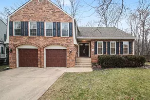 24 Lipscomb Ct, Sterling, VA 20165 - Photo 1