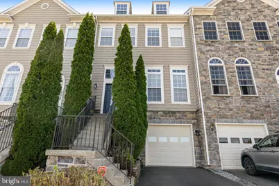 807 Bluefield Square NE, Leesburg, VA 20176 - Photo 1