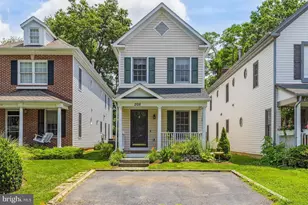 208 Wilson Ave NW, Leesburg, VA 20176 - Photo 1