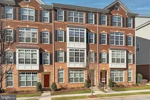 19277 Harlow Square, Leesburg, VA 20176 - Photo 1