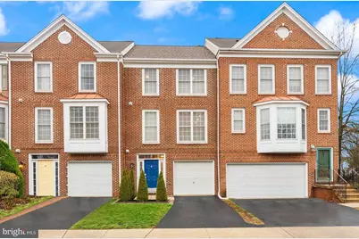 25213 Dunvegan Square, Chantilly, VA 20152 - Photo 1