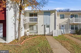 26 Carousel Ct, Sterling, VA 20164 - Photo 1