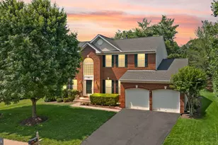 828 Anthony Ct SE, Leesburg, VA 20175 - Photo 1