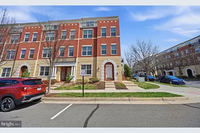 19416 Coppermine Square, Leesburg, VA 20176 - Photo 1