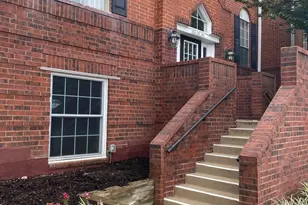 676 Gateway Dr SE, Leesburg, VA 20175 - Photo 1
