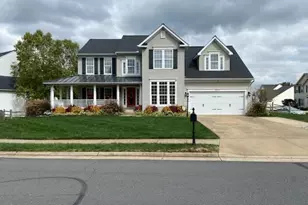 18714 Drummond Pl, Leesburg, VA 20176 - Photo 1