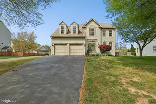 43097 Binkley Cir, Leesburg, VA 20176 - Photo 1