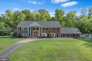40719 Woodside Pl, Leesburg, VA 20175 - Photo 1