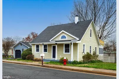 104 Pershing Avenue NW, Leesburg, VA 20176 - Photo 1