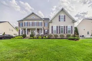 42475 Fawn Meadow Pl, Chantilly, VA 20152 - Photo 1