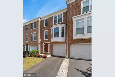 25236 Dunvegan, Chantilly, VA 20152 - Photo 1