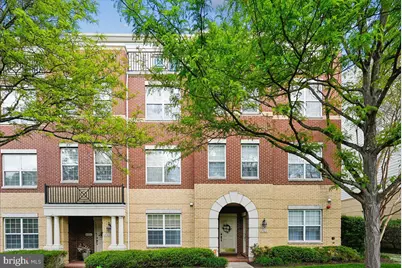 43610 Hampshire Crossing Square #AD-205, Leesburg, VA 20176 - Photo 1