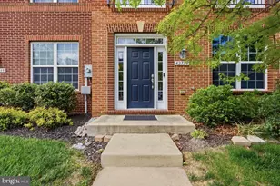 42770 Hay Rd, Ashburn, VA 20147 - Photo 1