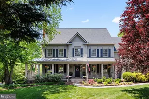 18290 Turnberry Dr, Round Hill, VA 20141 - Photo 1