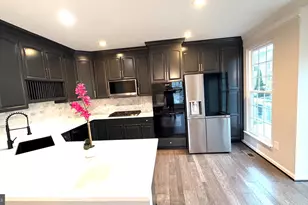 26121 Nimbleton Square, Chantilly, VA 20152 - Photo 1