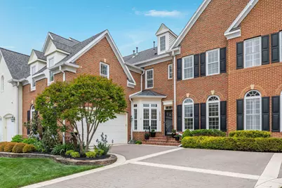 19194 Greystone Square, Leesburg, VA 20176 - Photo 1