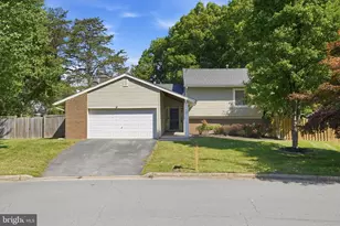 7 Abbey Cir, Sterling, VA 20164 - Photo 1