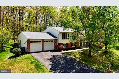 207 Silverleaf Drive, Sterling, VA 20164 - Photo 1