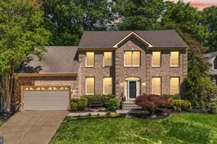 389 Clagett St SW, Leesburg, VA 20175 - Photo 1