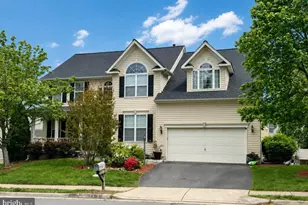 820 Saddleback Pl NE, Leesburg, VA 20176 - Photo 1