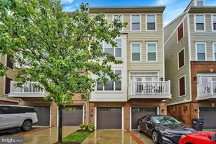 25218 Briargate Terrace, Chantilly, VA 20152 - Photo 1
